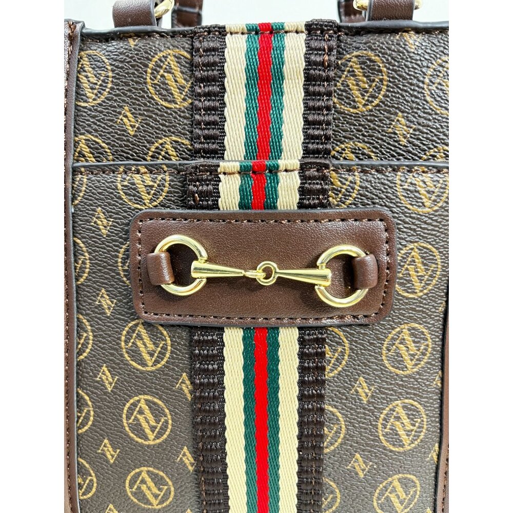 Adrienne Vittadini Signature Collection Phone Holder Crossbody - Picture 3 of 16